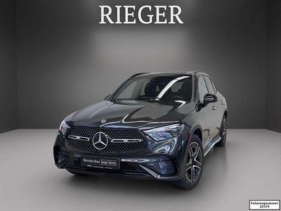 Grau Gebraucht 2024 Mercedes GLC200 AMG SUV | 52.959 € (Fairer Preis)