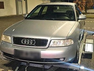Gebraucht Audi A4 101 PS (74 kW) 1999 Silber Limousine
