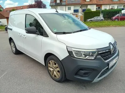 Gebraucht Renault Kangoo 95 PS (69 kW) 2021 Mineral weiss Van / Kleinbus