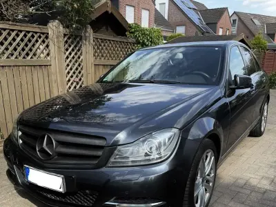 Gebraucht Mercedes C180 156 PS (114 kW) 2012 Grau Limousine