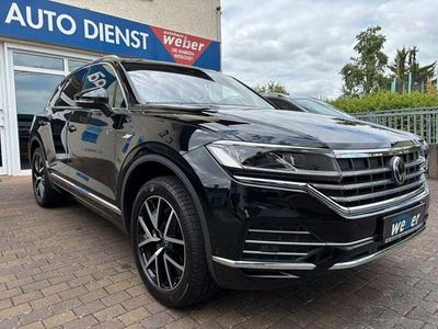Gebraucht VW Touareg Elegance 231 PS (169 kW) 2023 Mythos black SUV