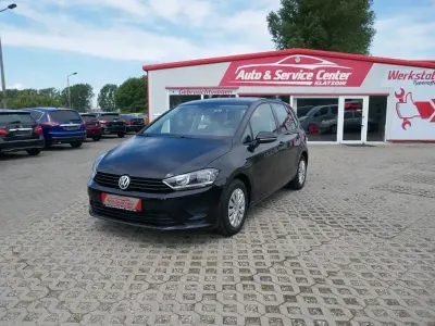 Gebraucht VW Golf Sportsvan Trendline 110 PS (80 kW) 2016 Schwarz Van / Kleinbus