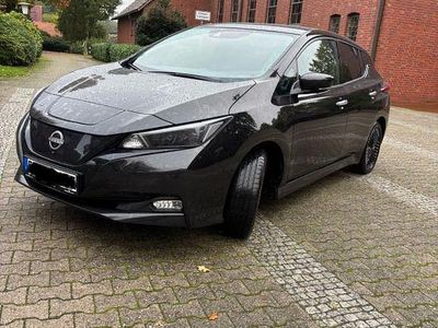 Schwarz Gebraucht 2022 Nissan Leaf N-Connecta Kleinwagen | 15.990 € (Fairer Preis)