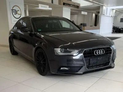 Gebraucht Audi A4 Ambiente 170 PS (125 kW) 2012 Lavagrau perleffekt Limousine