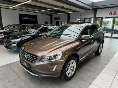 Gebraucht Volvo XC60 Summum 181 PS (133 kW) 2015 Braun SUV