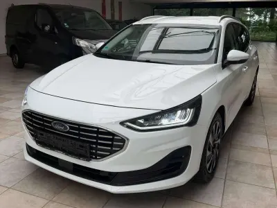 Gebraucht Ford Focus Titanium 116 PS (85 kW) 2024 Frostweiß Kombi