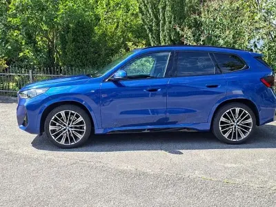 Gebraucht BMW iX1 M Sport 230 kW (313 PS) 2023 Blau SUV