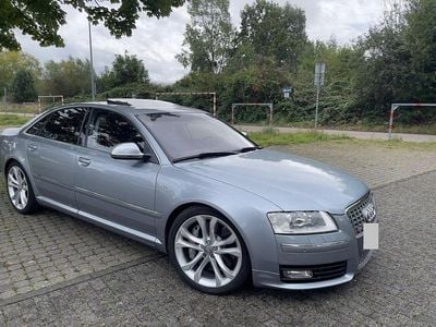 Audi S8
