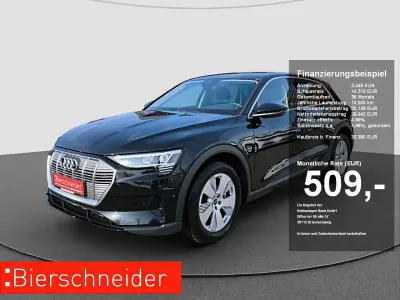 Begagnad Audi e-tron Performance 300 kW (408 HK) 2022 Svart SUV