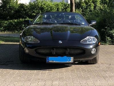 Jaguar XK8