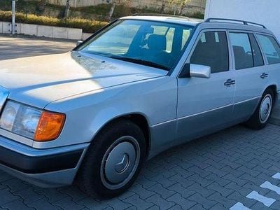 Gebraucht Mercedes E300 179 PS (131 kW) 1990 Silber Limousine