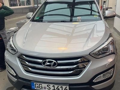 Second-hand Hyundai Santa Fe Premium 200 CP (147 kW) 2015 Argintiu SUV