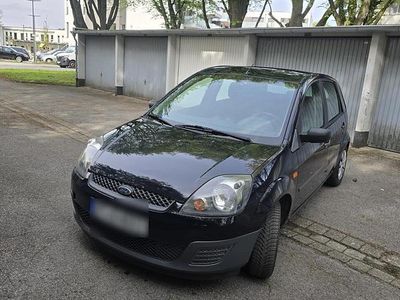 Gebraucht Ford Fiesta 70 PS (51 kW) 2006 Blau Kleinwagen