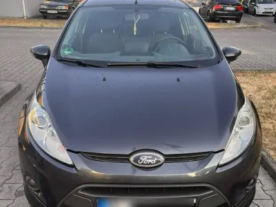 Usata Ford Fiesta 100 CV (73 kW) 2009 Utilitaria