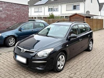 Gebraucht Hyundai i30 109 PS (80 kW) 2009 Schwarz Kombi