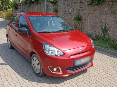 Gebraucht Mitsubishi Space Star 71 PS (52 kW) 2015 Rot Kleinwagen