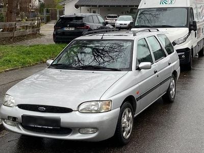 Gebraucht Ford Escort 75 PS (55 kW) 1998 Silber Kombi