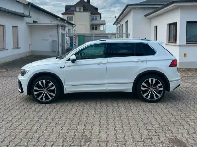 Gebraucht VW Tiguan Highline 190 PS (139 kW) 2020 Weiß SUV