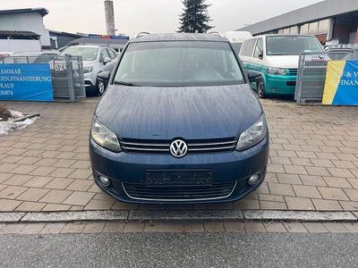 Blau Gebraucht 2011 VW Touran Highline Van / Kleinbus | 5.999 € (Fairer Preis)