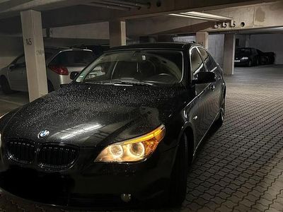 Second-hand BMW 525 177 CP (130 kW) 2004 Negru Berlinǎ