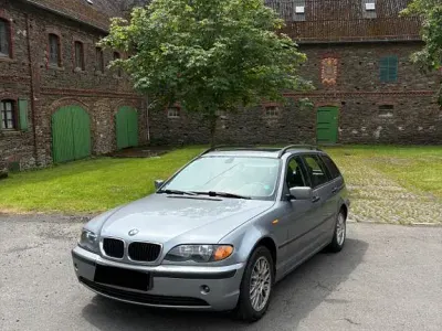 Gebraucht BMW 318 143 PS (105 kW) 2005 Schwarz Kombi