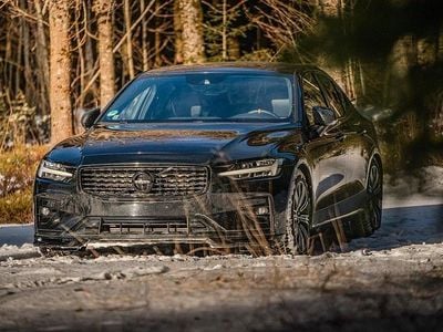 Second-hand Volvo S60 250 CP (183 kW) 2021 Negru Berlinǎ