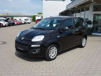 Gebraucht Fiat Panda Easy 69 PS (50 kW) 2016 Cinema schwarz Kleinwagen