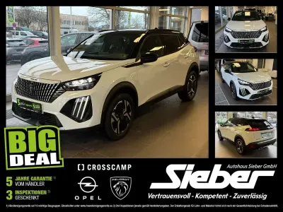 Gebraucht Peugeot 2008 GT 131 PS (96 kW) 2023 Weiss/typ aussenverkleidung me SUV