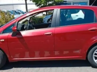 Gebraucht Fiat Grande Punto Emotion 77 PS (56 kW) 2007 Rot Kleinwagen