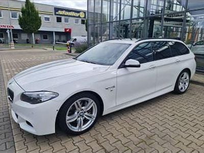 Gebraucht BMW 525 Sport Line 218 PS (160 kW) 2015 Weiß Kombi
