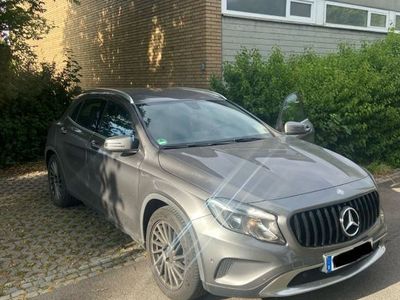 Mercedes GLA200