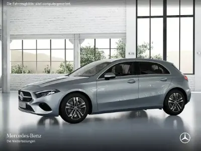 Gebraucht Mercedes A200 Advanced 150 PS (110 kW) 2025 Silber Limousine