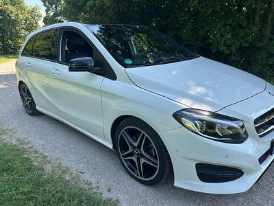 Mercedes B220