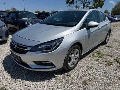 Gebraucht Opel Astra 136 PS (100 kW) 2019 Silber Limousine
