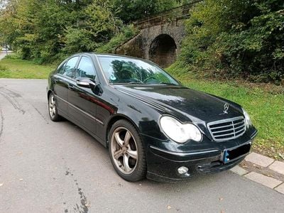 Mercedes C200