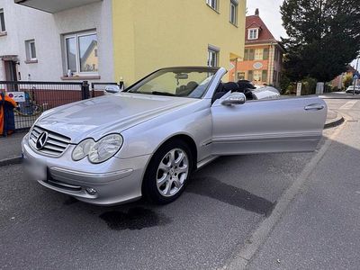 Second-hand Mercedes CLK320 Elegance 218 CP (160 kW) 2004 Argintiu Cabrio