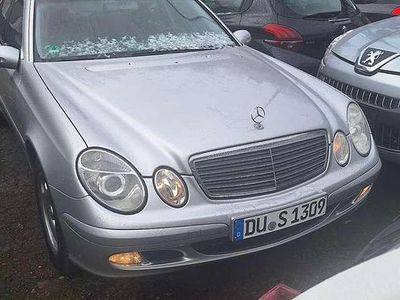 Mercedes E200