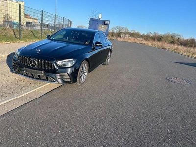 Schwarz Gebraucht 2023 Mercedes E400 AMG line Limousine | 32.999 € (Etwas zu teuer)