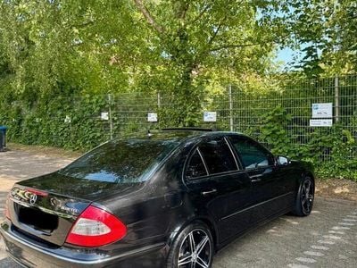 Mercedes E300