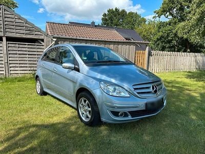 Mercedes B150