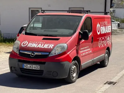 Używany Opel Vivaro 114 KM (83 kW) 2009 Czerwony Minivan
