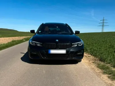 Gebraucht BMW 330e Shadowline 292 PS (214 kW) 2021 Schwarz Kombi