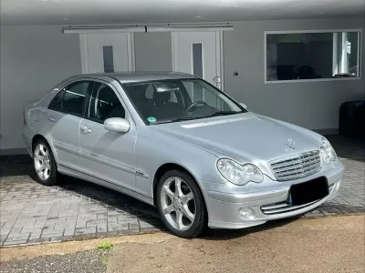 Gebraucht Mercedes C180 Sport Edition 143 PS (105 kW) 2005 Silber Limousine