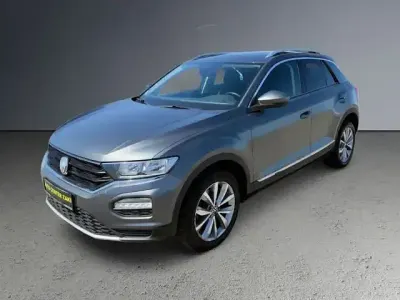 Käytetty VW T-Roc Style 150 HP (110 kW) 2021 Harmaa Katumaasturi