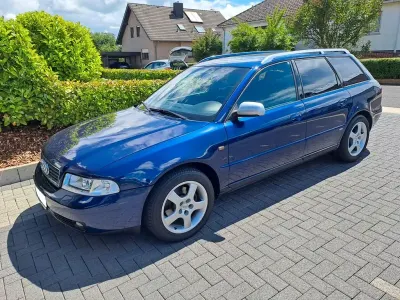 Gebraucht Audi A4 S-Line 116 PS (85 kW) 2001 Blau Kombi