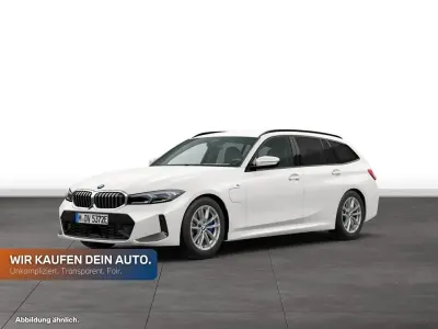 Usata BMW 330e Comfort Edition 292 CV (214 kW) 2025 Bianco Station wagon