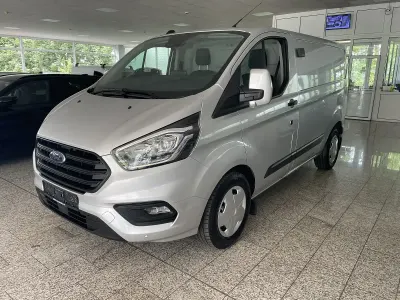 Gebraucht Ford Transit Custom 130 PS (95 kW) 2023 Silber, metallic Limousine