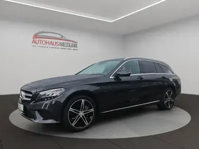 Gebraucht Mercedes C300e Avantgarde 320 PS (235 kW) 2021 Grau Kombi