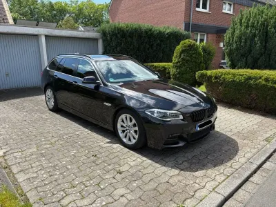 Gebraucht BMW 530 Sport Line 258 PS (189 kW) 2014 Schwarz Limousine