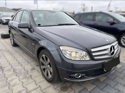 Gebraucht Mercedes C180 156 PS (114 kW) 2010 Tenoritgrau  metalliclack Limousine